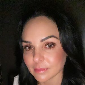 Meet your Posher, Ivette